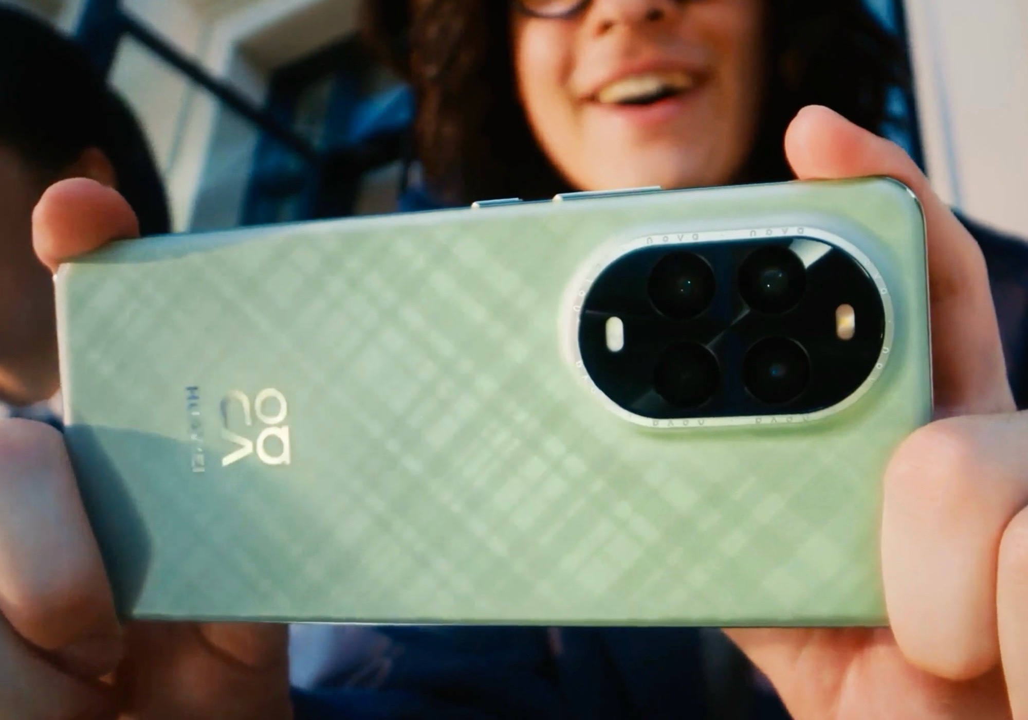 Huawei Nova 13 Pro – Image 4